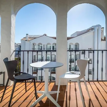 Отель Occidental Puerto Banus